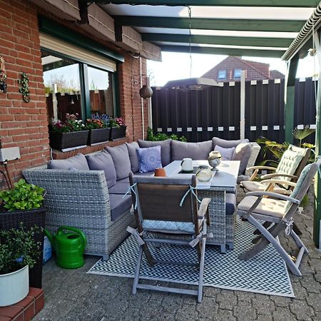 Pension Buetterich Apartment Husum  Bagian luar foto