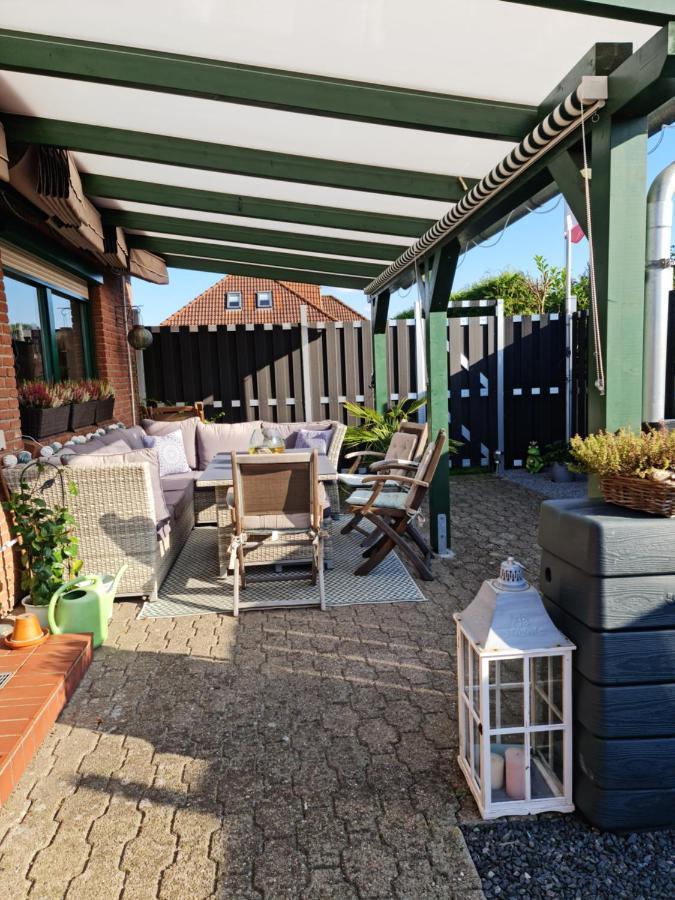 Pension Buetterich Apartment Husum  Bagian luar foto
