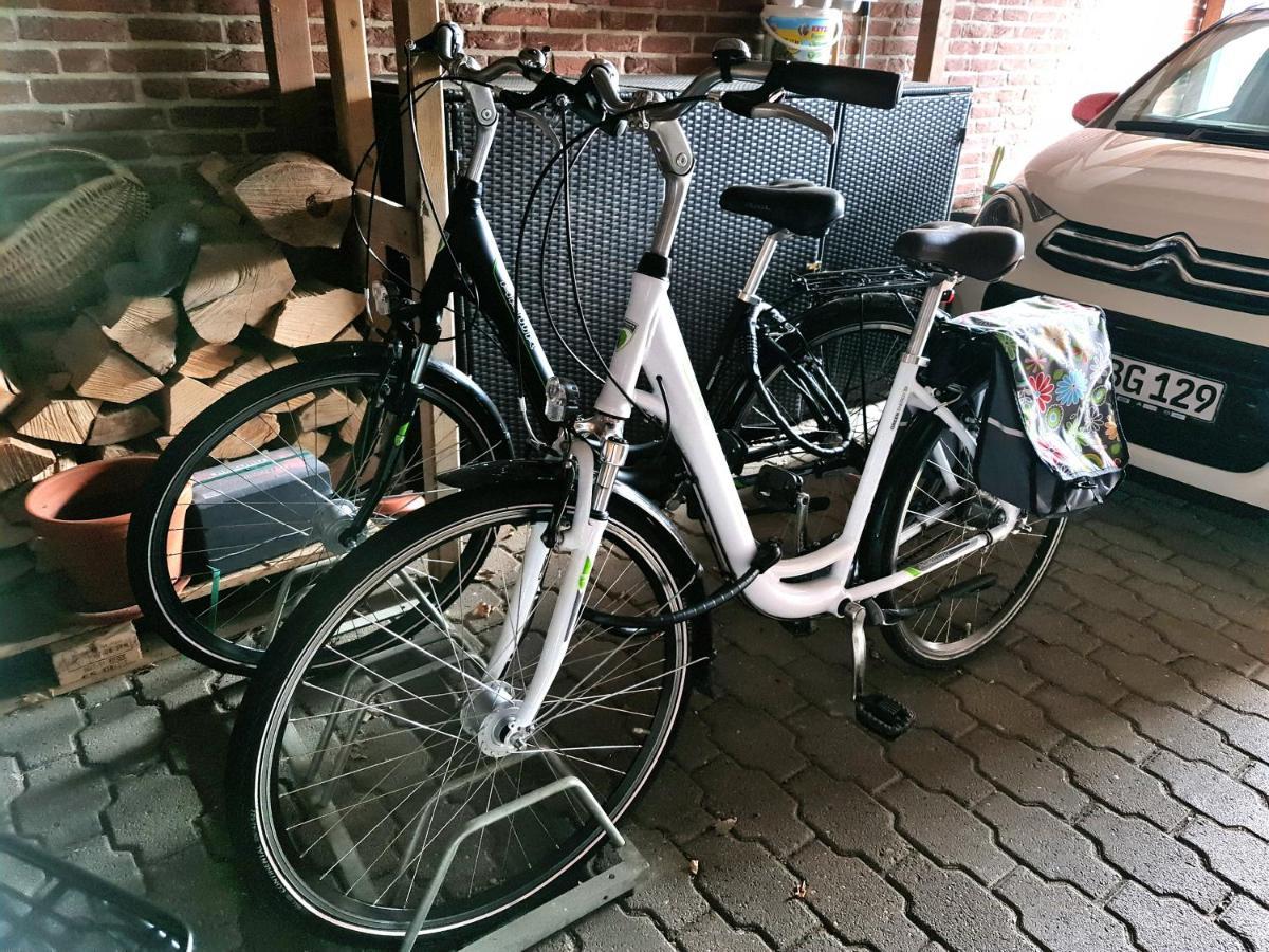Pension Buetterich Apartment Husum  Bagian luar foto