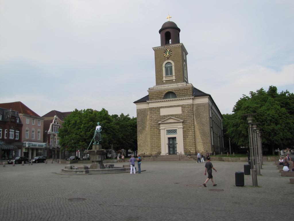 Pension Buetterich Apartment Husum  Bagian luar foto
