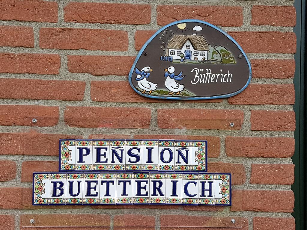 Pension Buetterich Apartment Husum  Bagian luar foto