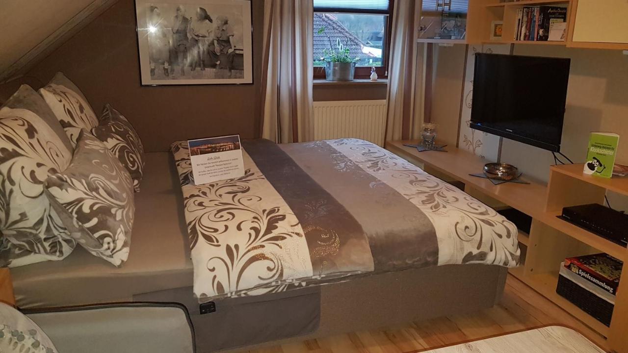 Pension Buetterich Apartment Husum  Bagian luar foto
